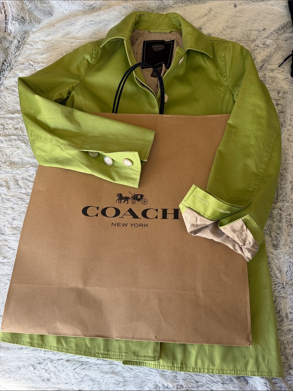 Coach Lime Green Single-Breasted Trench Coat,XS/S. Come with a paper bag.